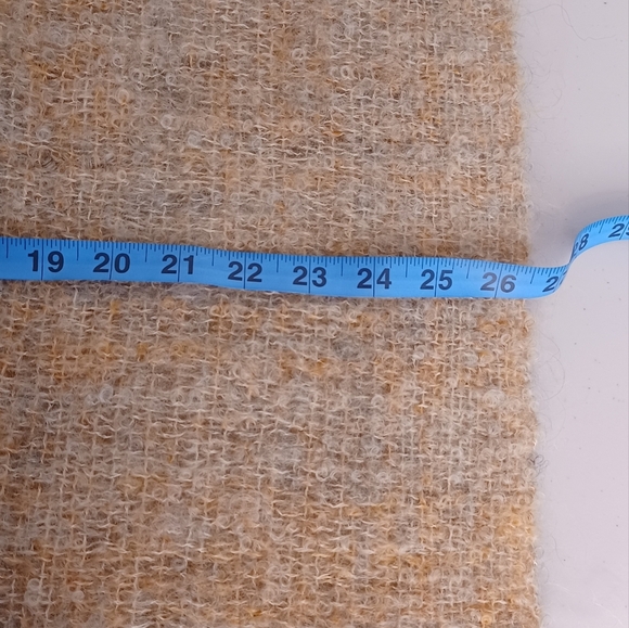 Cozy Neutral Creanm Hand Woven Mohair Wool Fringe Scarf Wrap Shawl - Picture 10 of 11